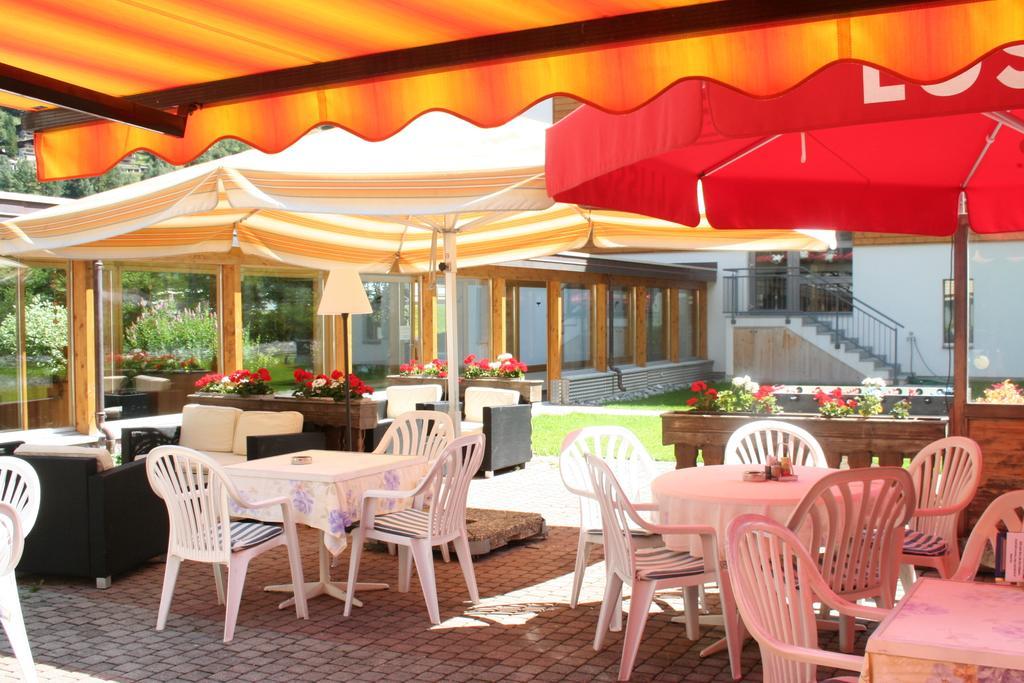 Typically Swiss Hotel Taescherhof Exterior photo