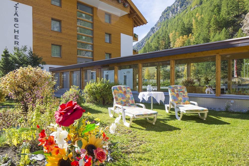 Typically Swiss Hotel Taescherhof Exterior photo